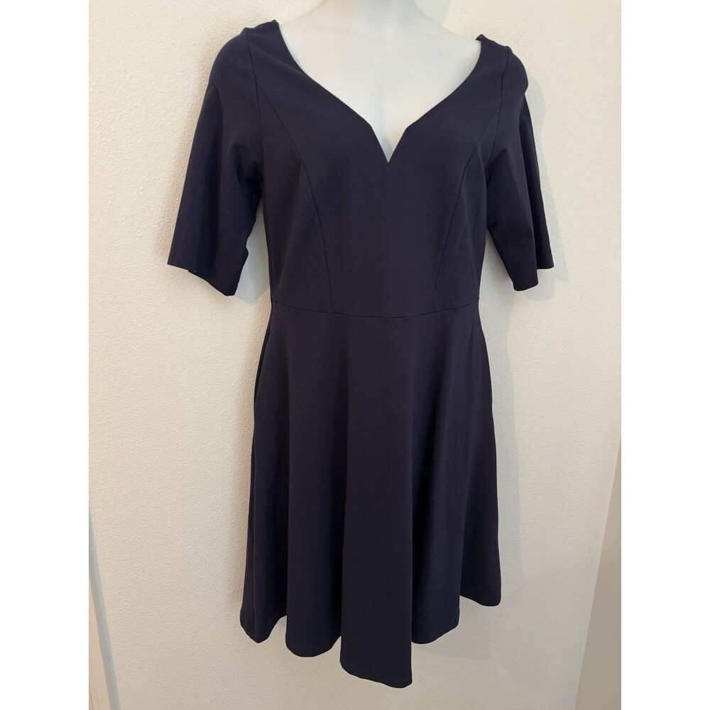 City Chic Dress Women's 16 Fit & Flare Skater V-Neck Short Sleeve Navy Blue EUC